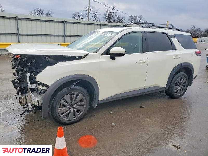 Nissan Pathfinder 2022 3