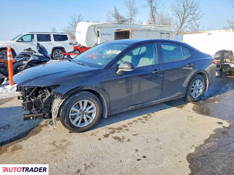 Toyota Camry 2025 2
