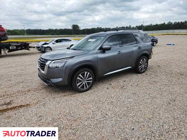Nissan Pathfinder 2022 3