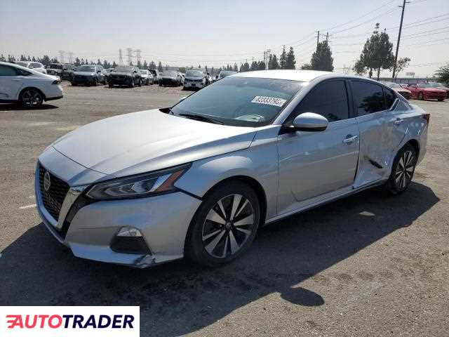 Nissan Altima 2021 2