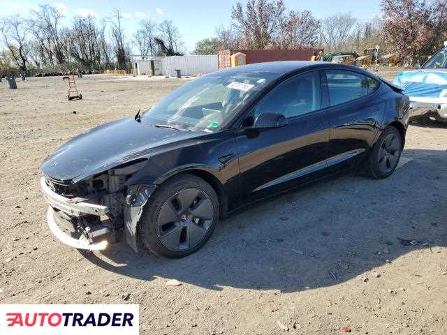 Tesla Model 3 2023
