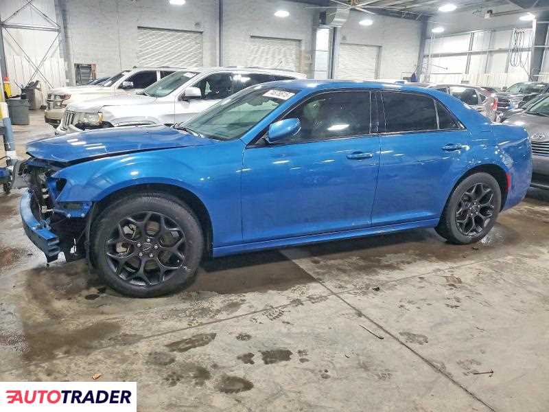 Chrysler 300C 2022 3