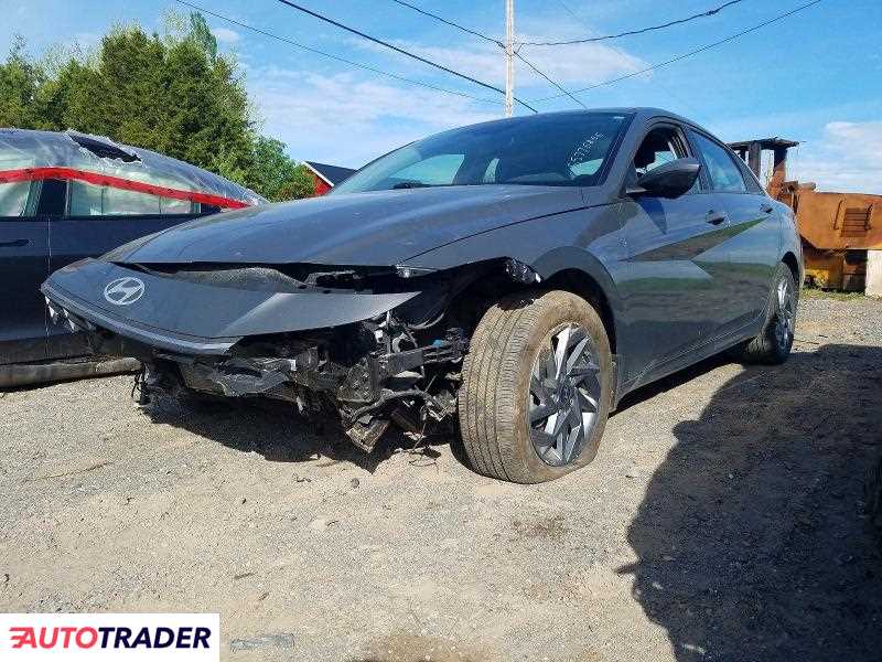 Hyundai Elantra 2025 2