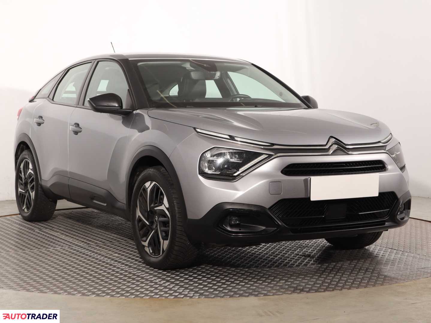 Citroen C4 2021 1.2 128 KM