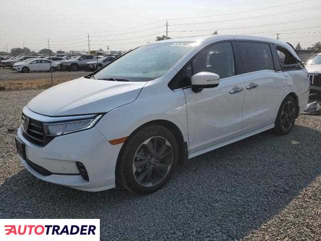 Honda Odyssey 3.0 benzyna 2021r. (EUGENE)