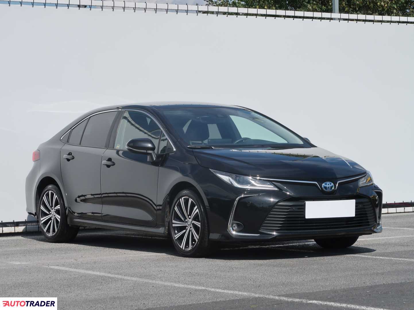 Toyota Corolla 2022 1.8 120 KM