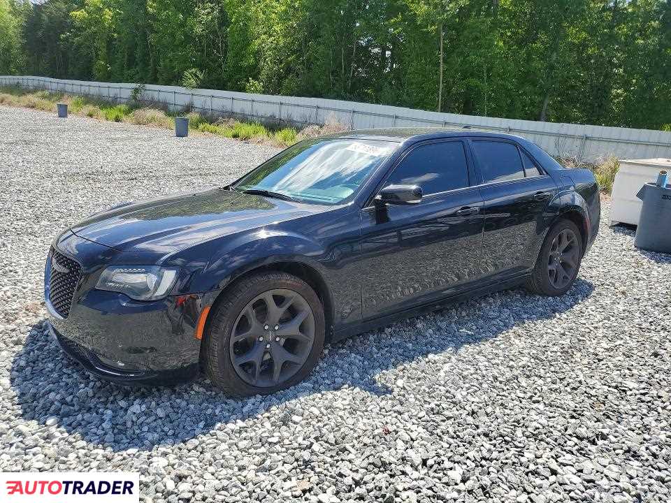 Chrysler 300C 2021 3