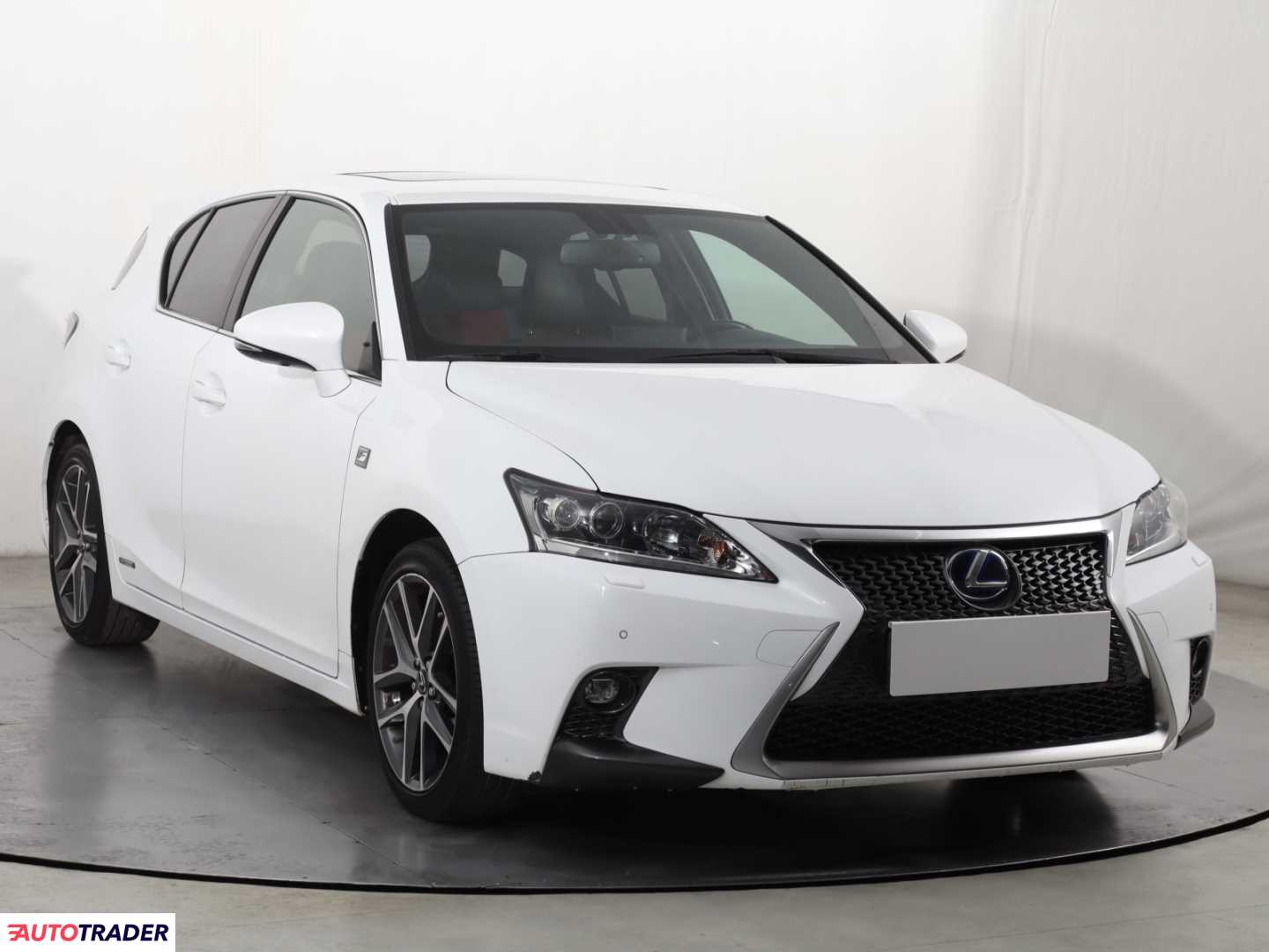 Lexus CT 2014 1.8 134 KM