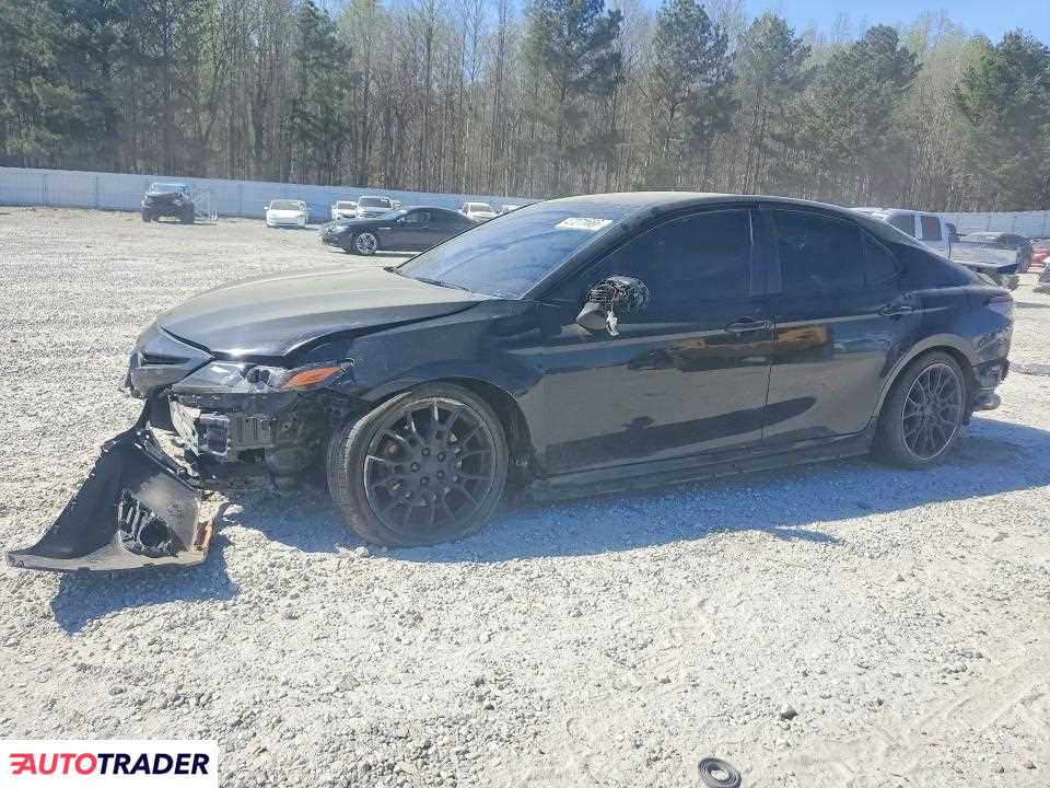 Toyota Camry 2022 3