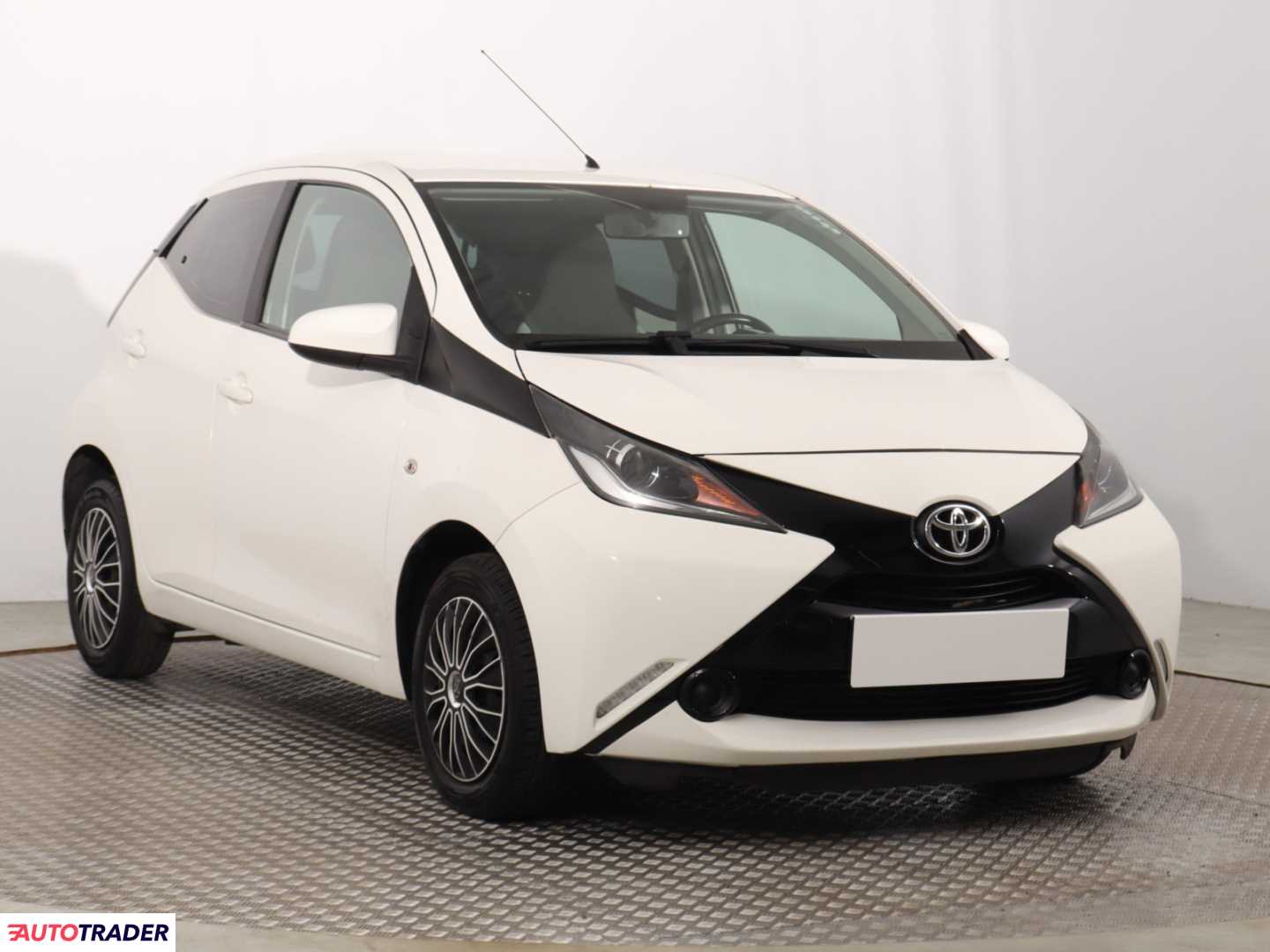 Toyota Aygo 2015 1.0 68 KM