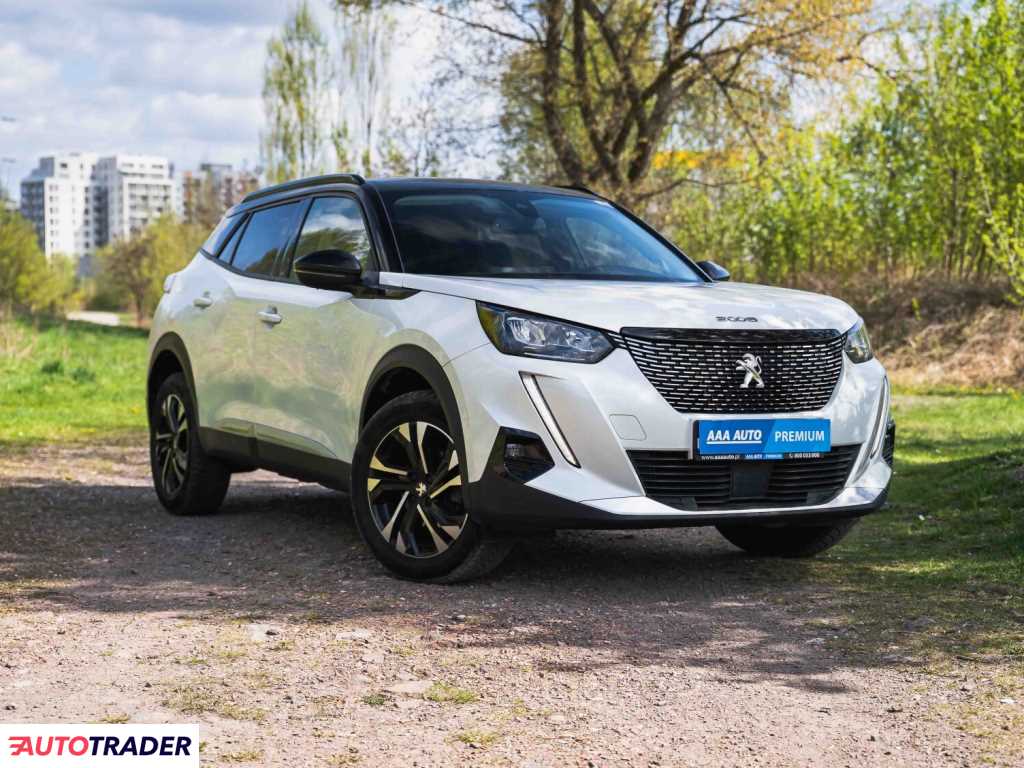 Peugeot 2008 2021 1.2 99 KM