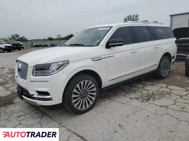 Lincoln Navigator 2021 3