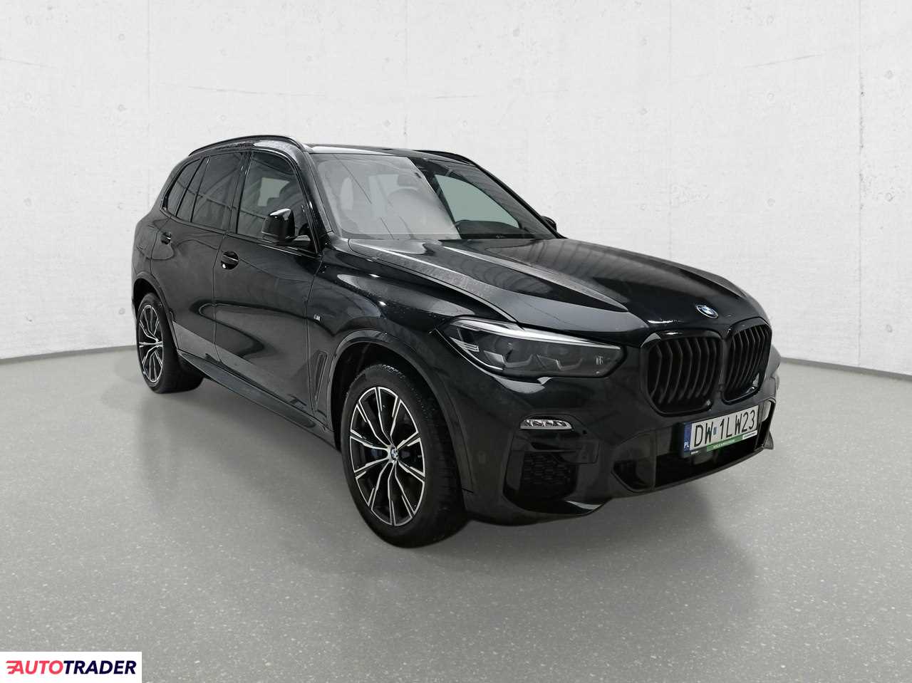 BMW X5 2020 3.0 340 KM