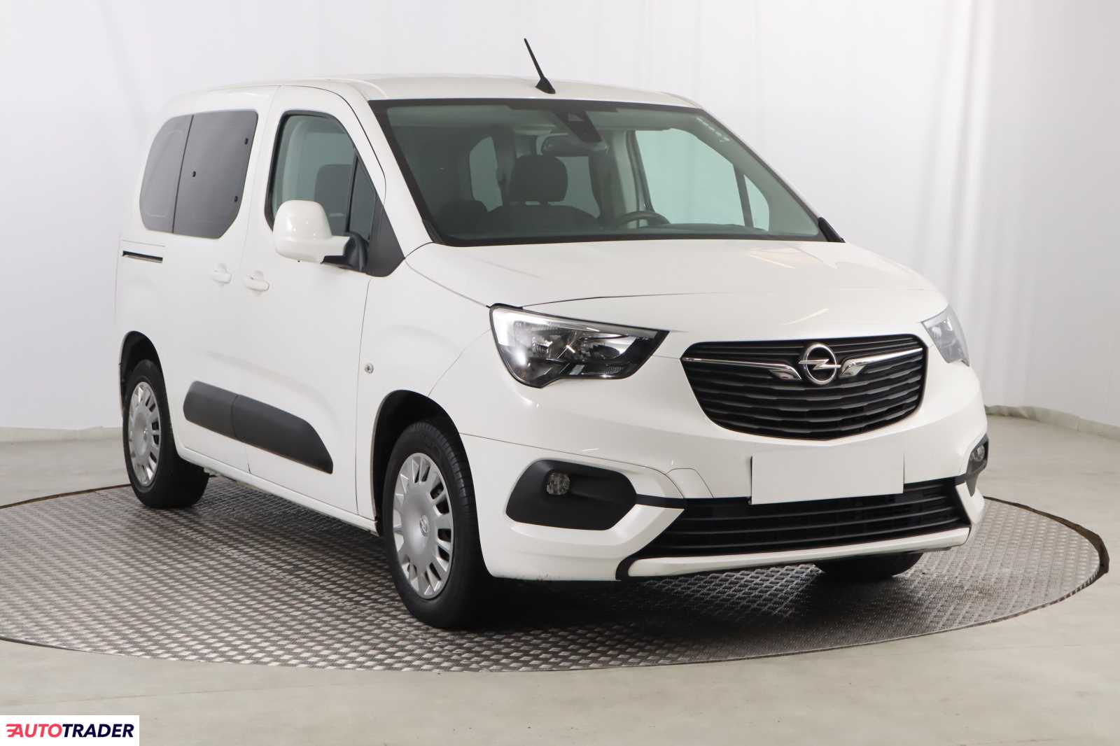 Opel Combo 2019 1.2 108 KM