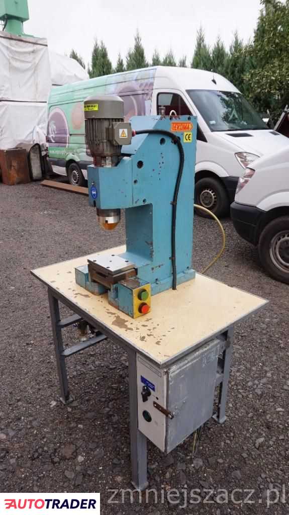 Nitownica radialna Tekoma NR-10 Nit 10 Nitownica radialna Tekoma NR-10 Nit 10