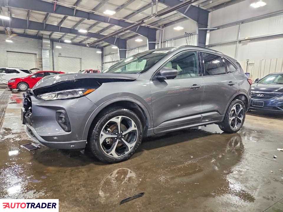 Ford Escape 2024 2