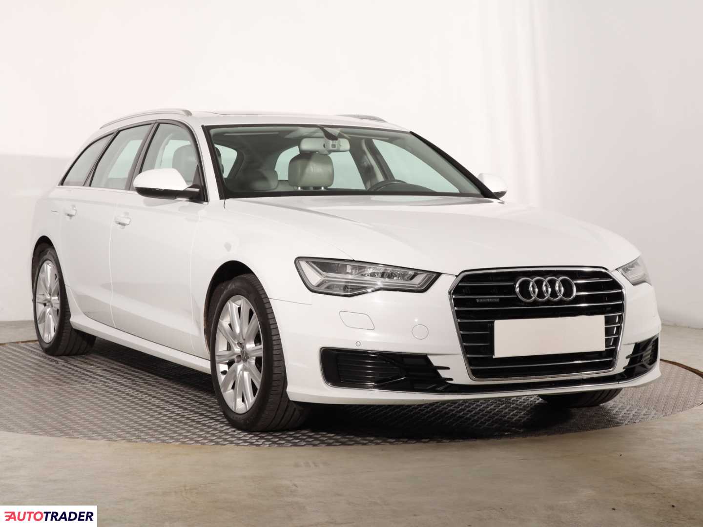 Audi A6 2015 3.0 214 KM