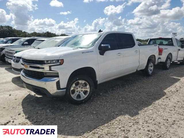 Chevrolet Silverado 2021 3