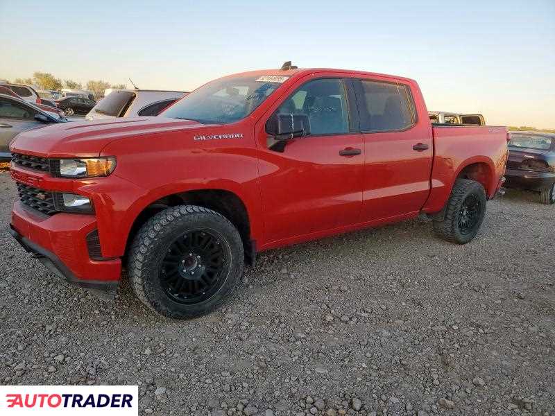 Chevrolet Silverado 2020 4