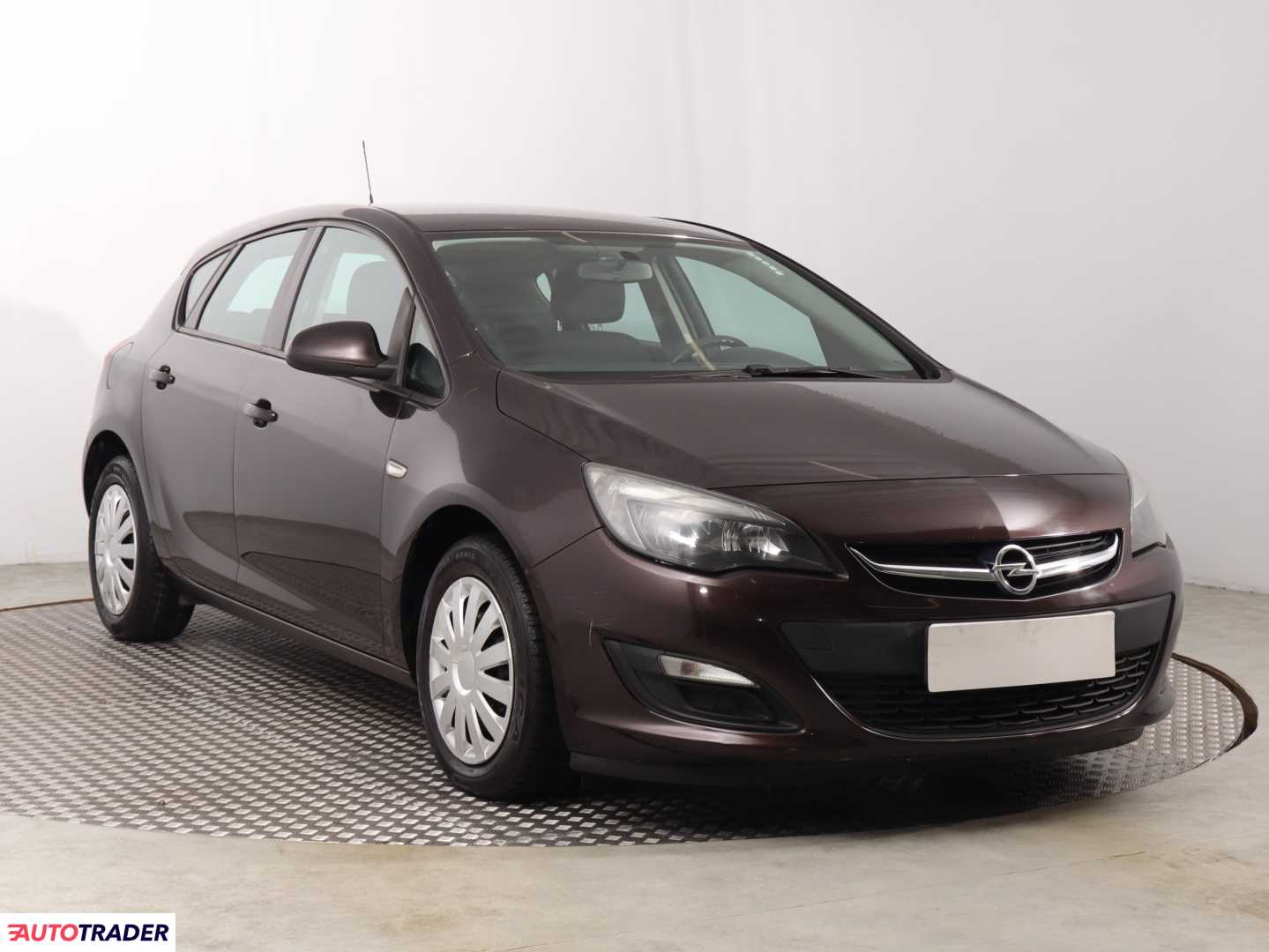 Opel Astra 2014 1.6 113 KM