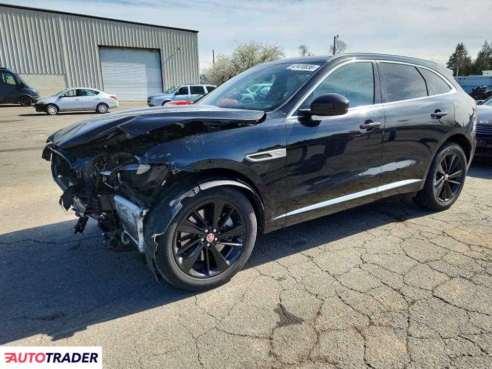 Jaguar F-PACE 2023 3