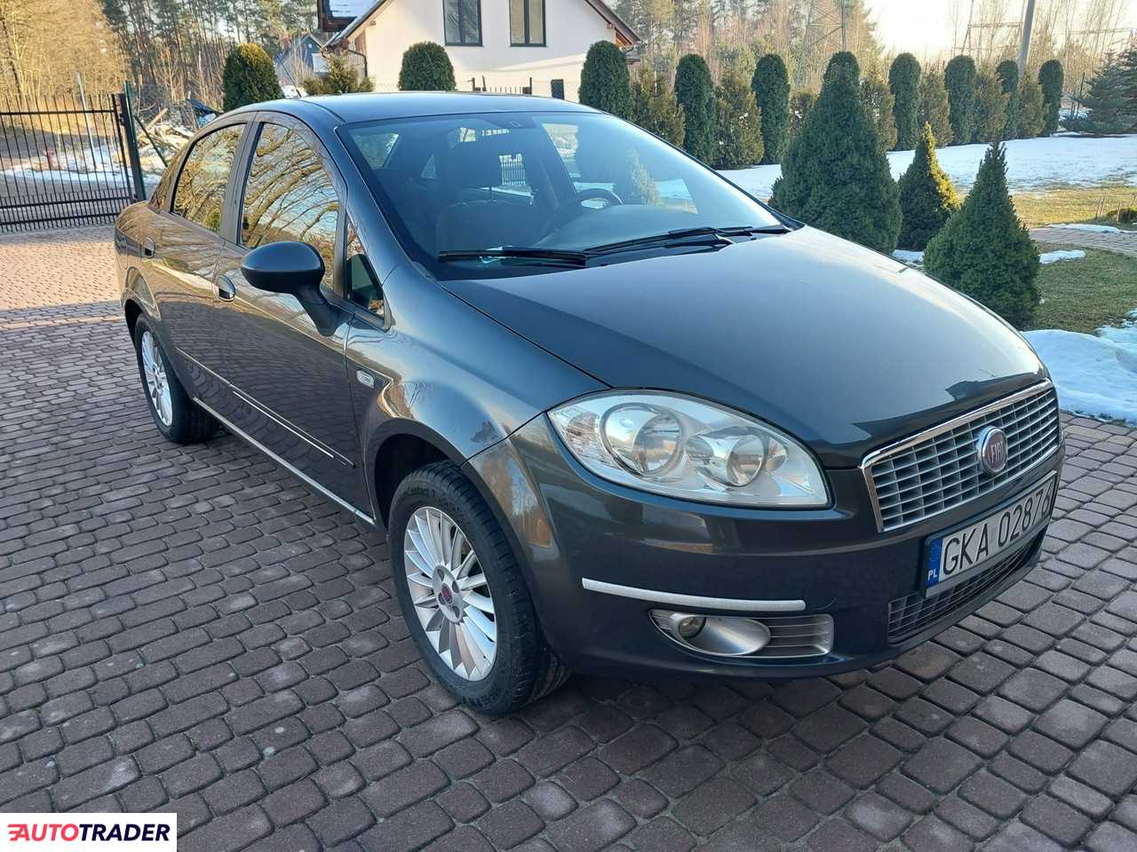 Fiat Linea 2009 1.4 77 KM