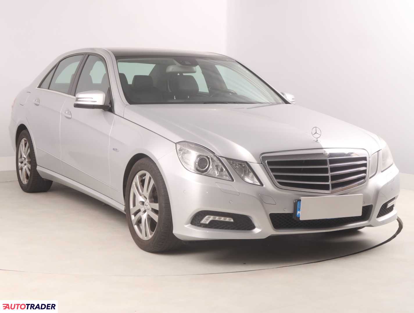 Mercedes E-klasa 2009 1.8 181 KM Mercedes E-klasa 2009 1.8 181 KM