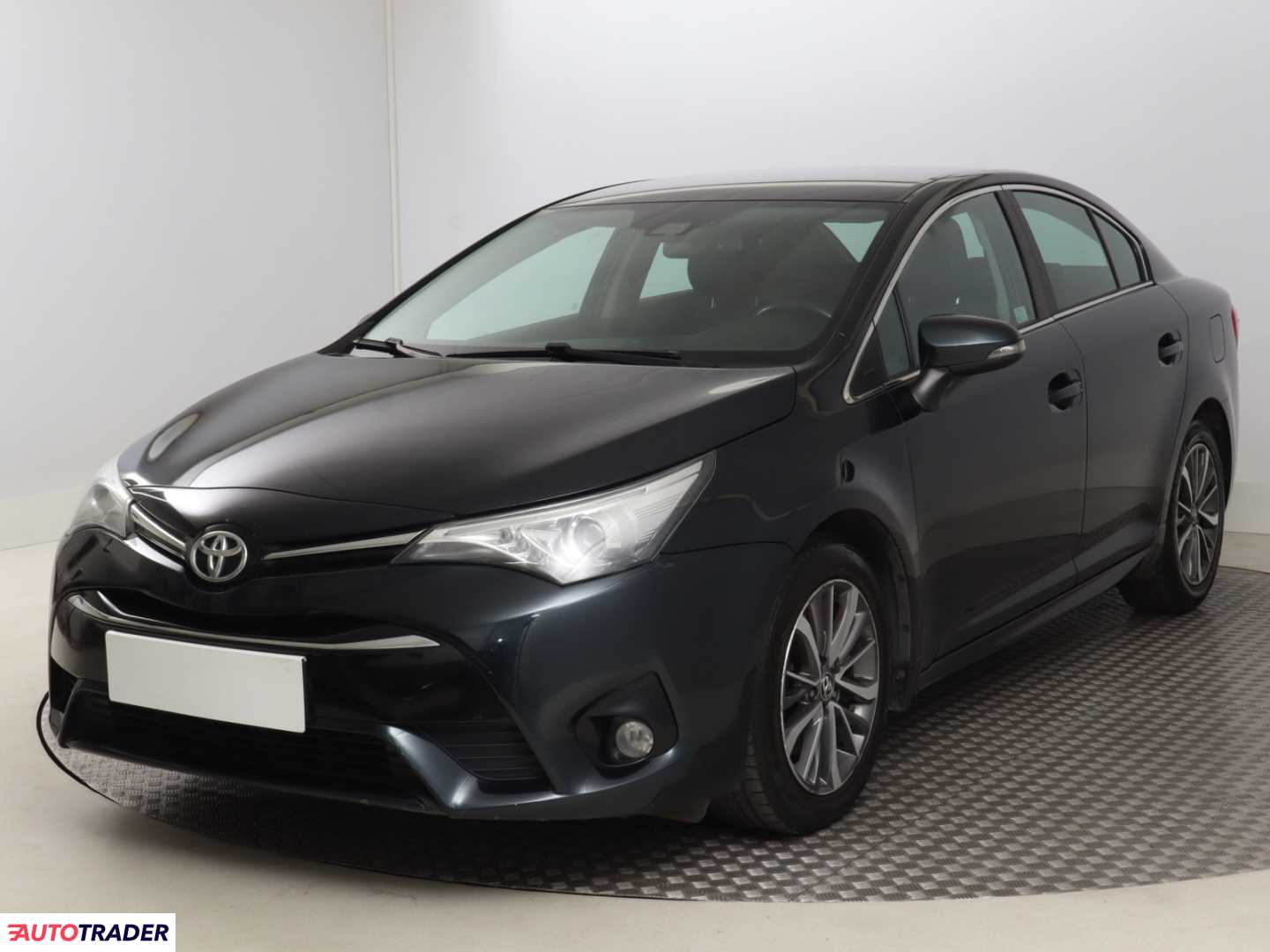 Toyota Avensis 2016 2.0 140 KM