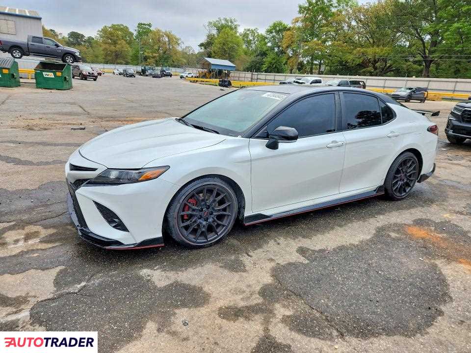Toyota Camry 2024 3