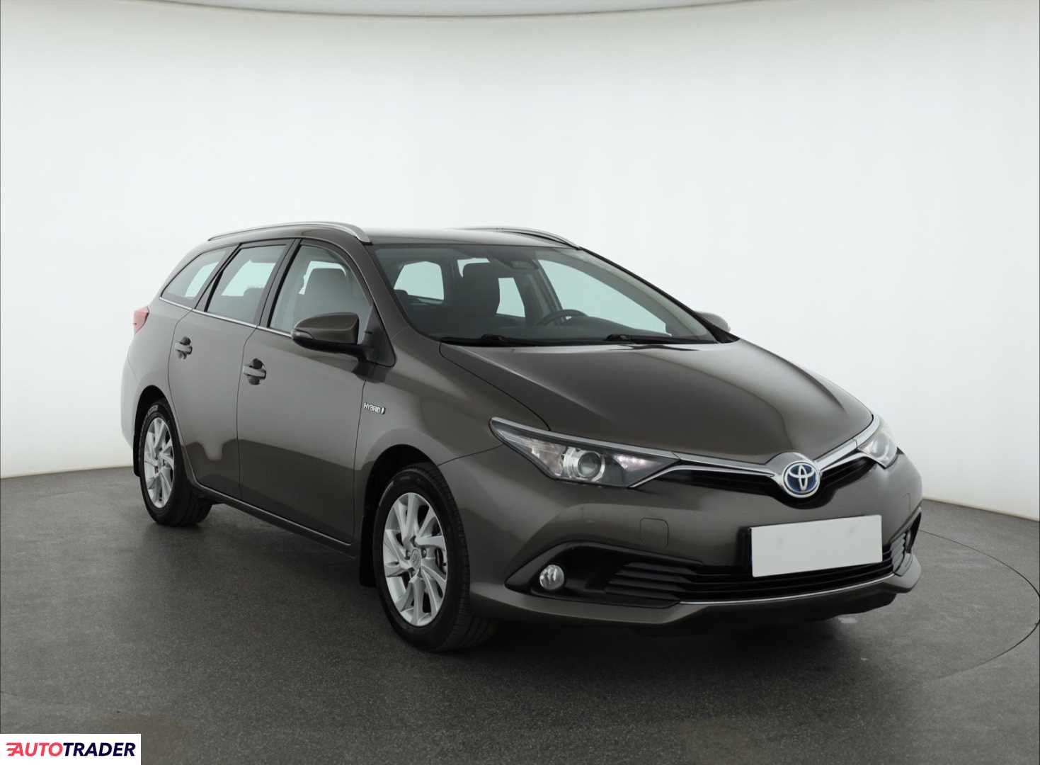 Toyota Auris 2018 1.8 134 KM Toyota Auris 2018 1.8 134 KM