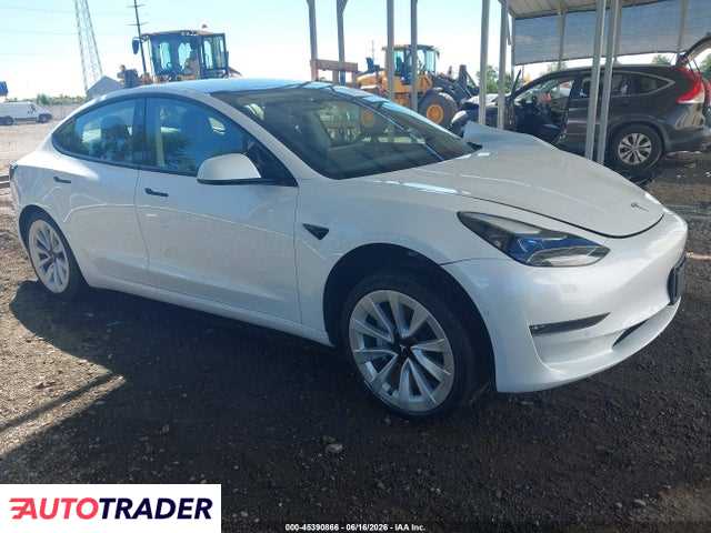 Tesla Model 3 2022
