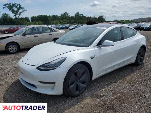 Tesla Model 3 2019