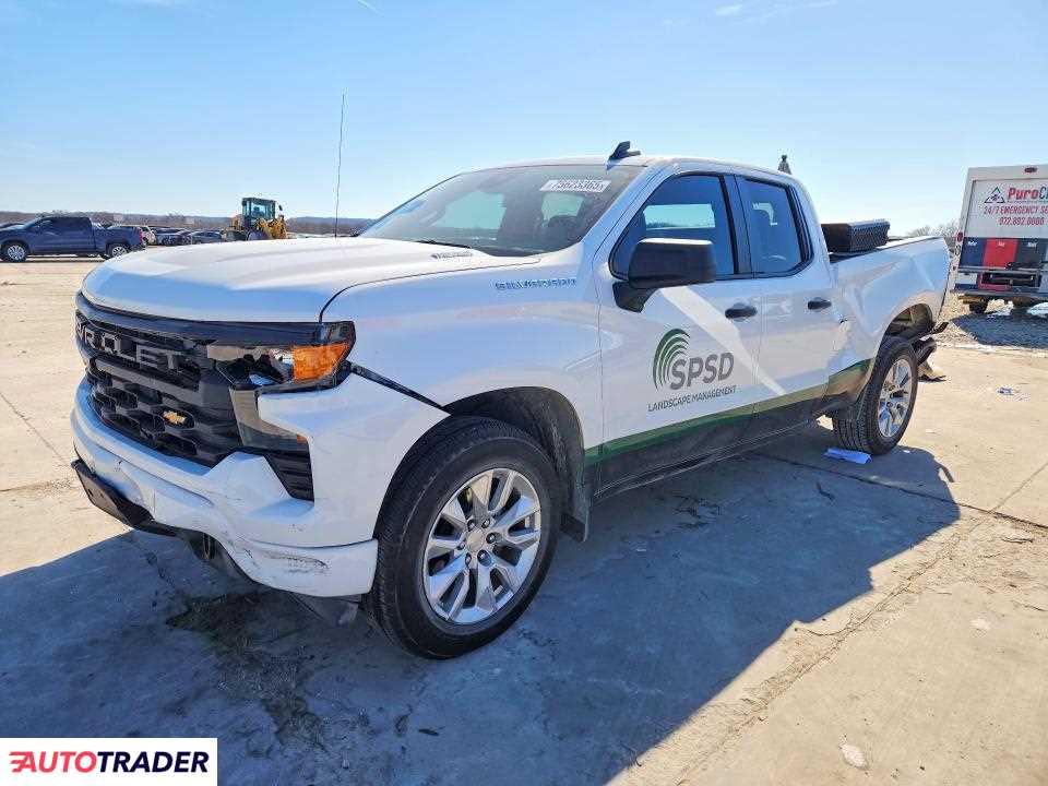 Chevrolet Silverado 2025 2