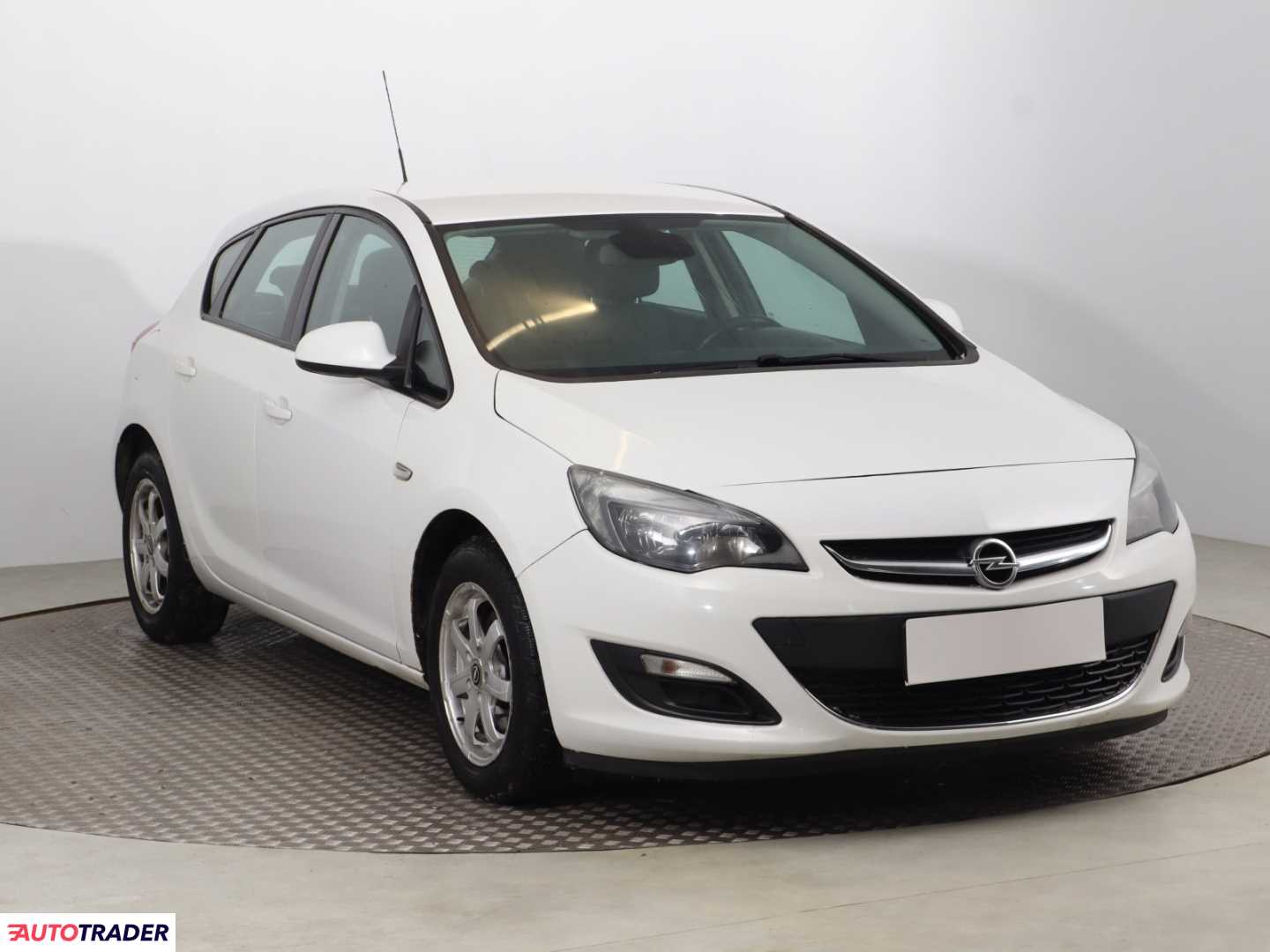 Opel Astra 2013 1.7 108 KM