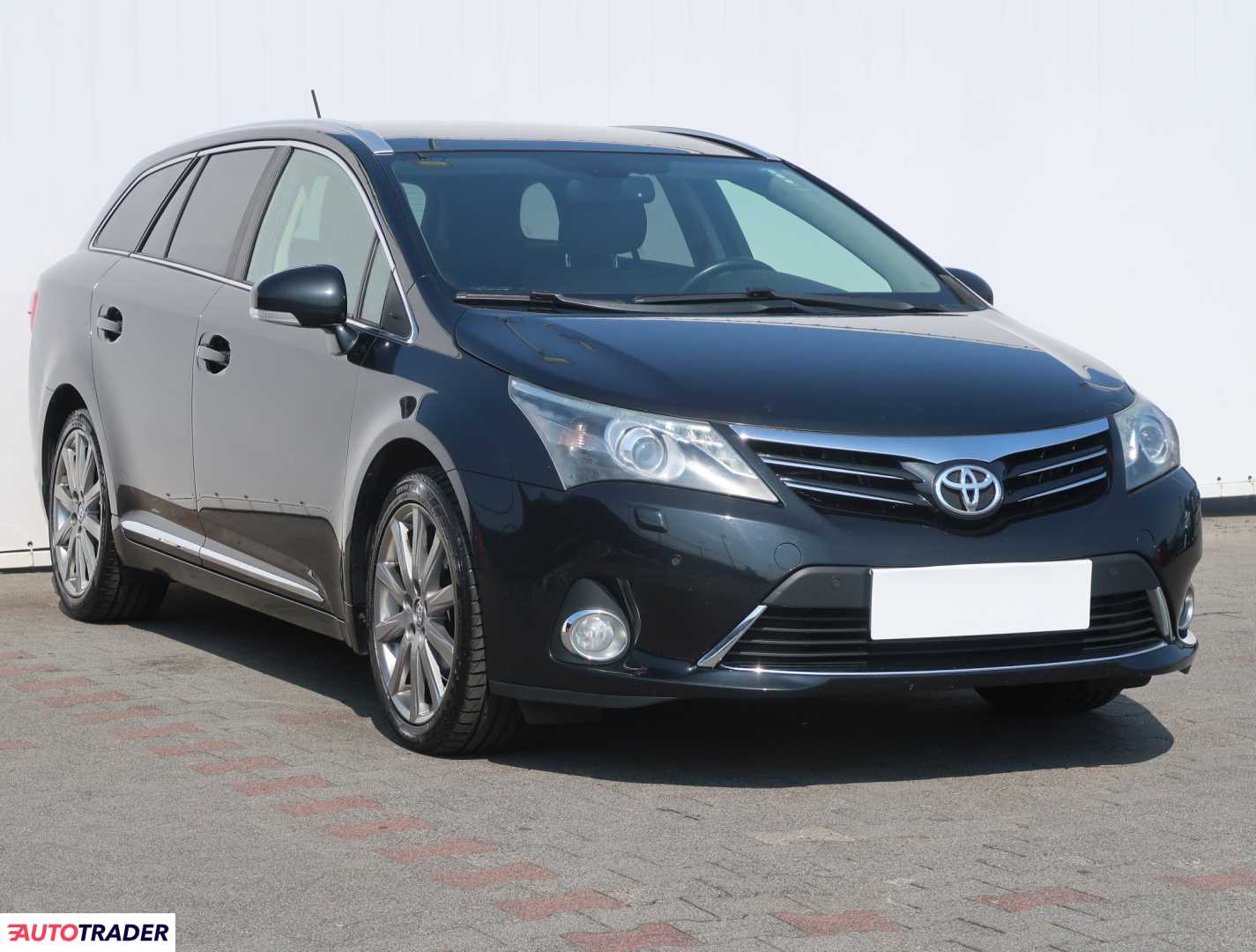 Toyota Avensis 2013 2.2 174 KM