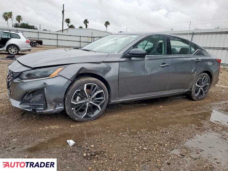 Nissan Altima 2025 2