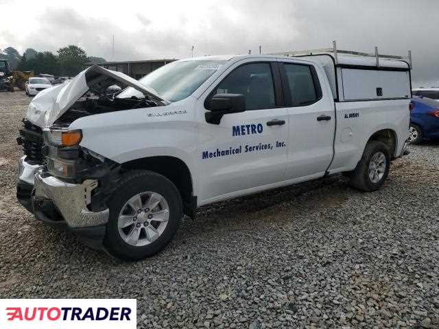 Chevrolet Silverado 2019 4