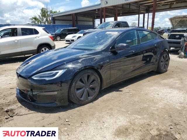 Tesla Model S 2022