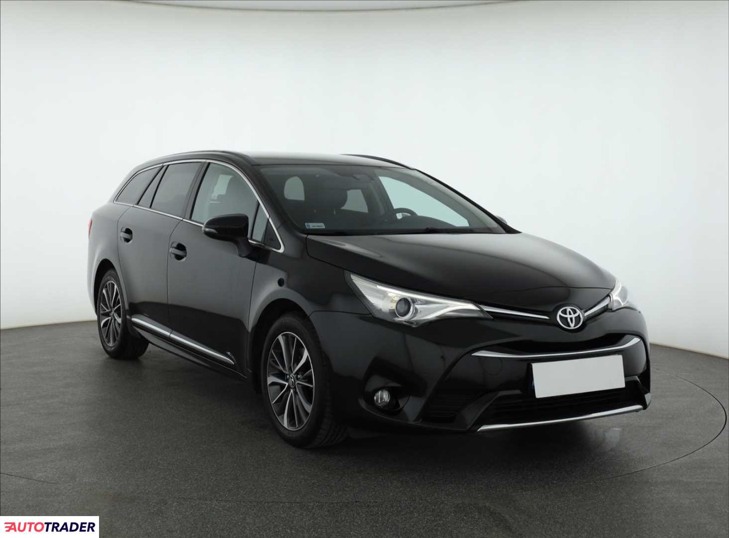Toyota Avensis 2016 2.0 140 KM Toyota Avensis 2016 2.0 140 KM