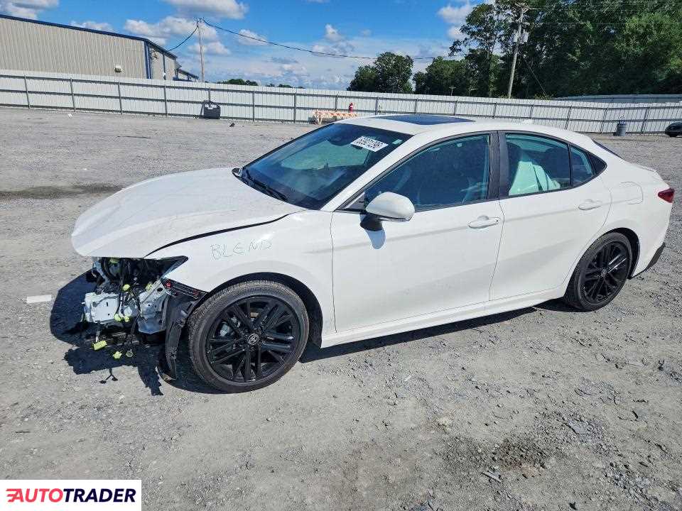 Toyota Camry 2025 2