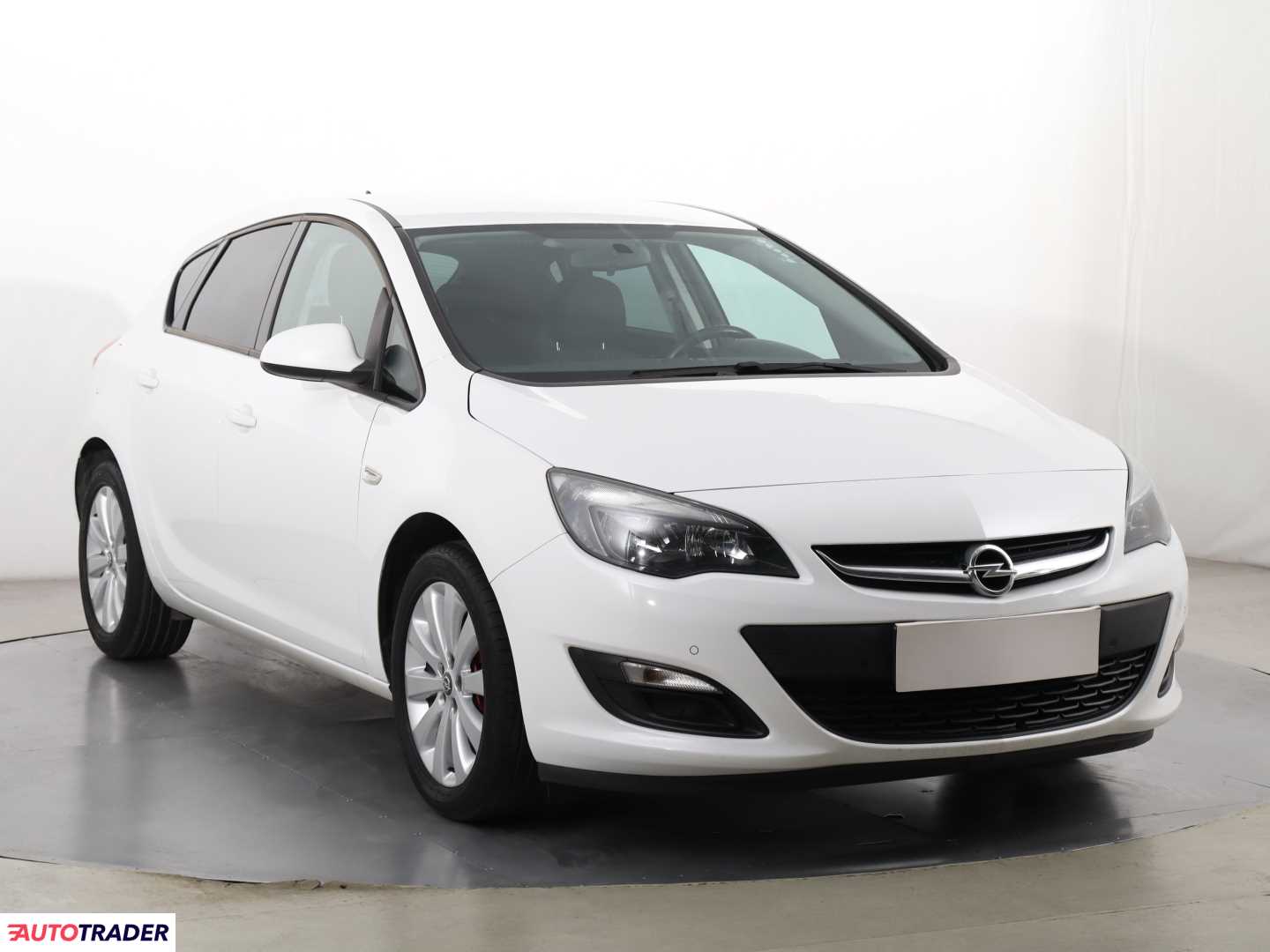 Opel Astra 2015 1.6 113 KM