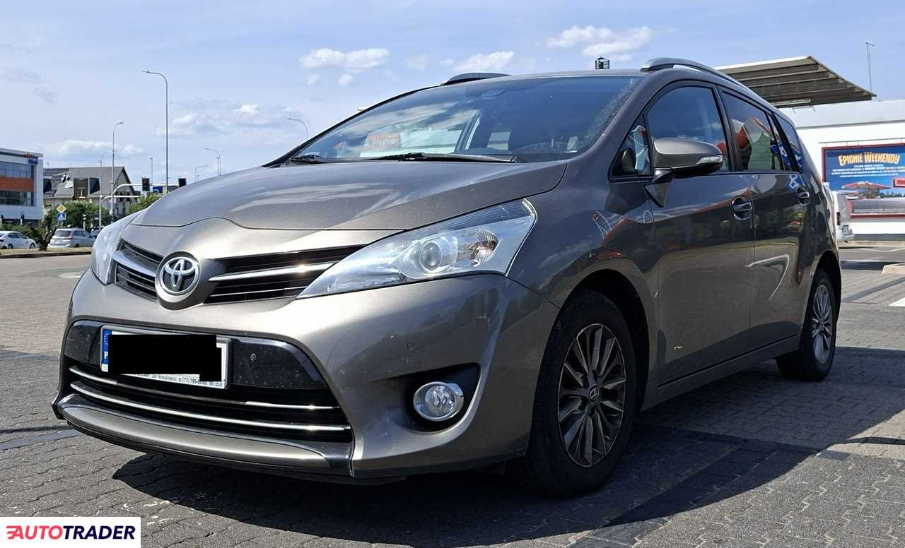 Toyota Verso 2016 1.8 147 KM Toyota Verso 2016 1.8 147 KM