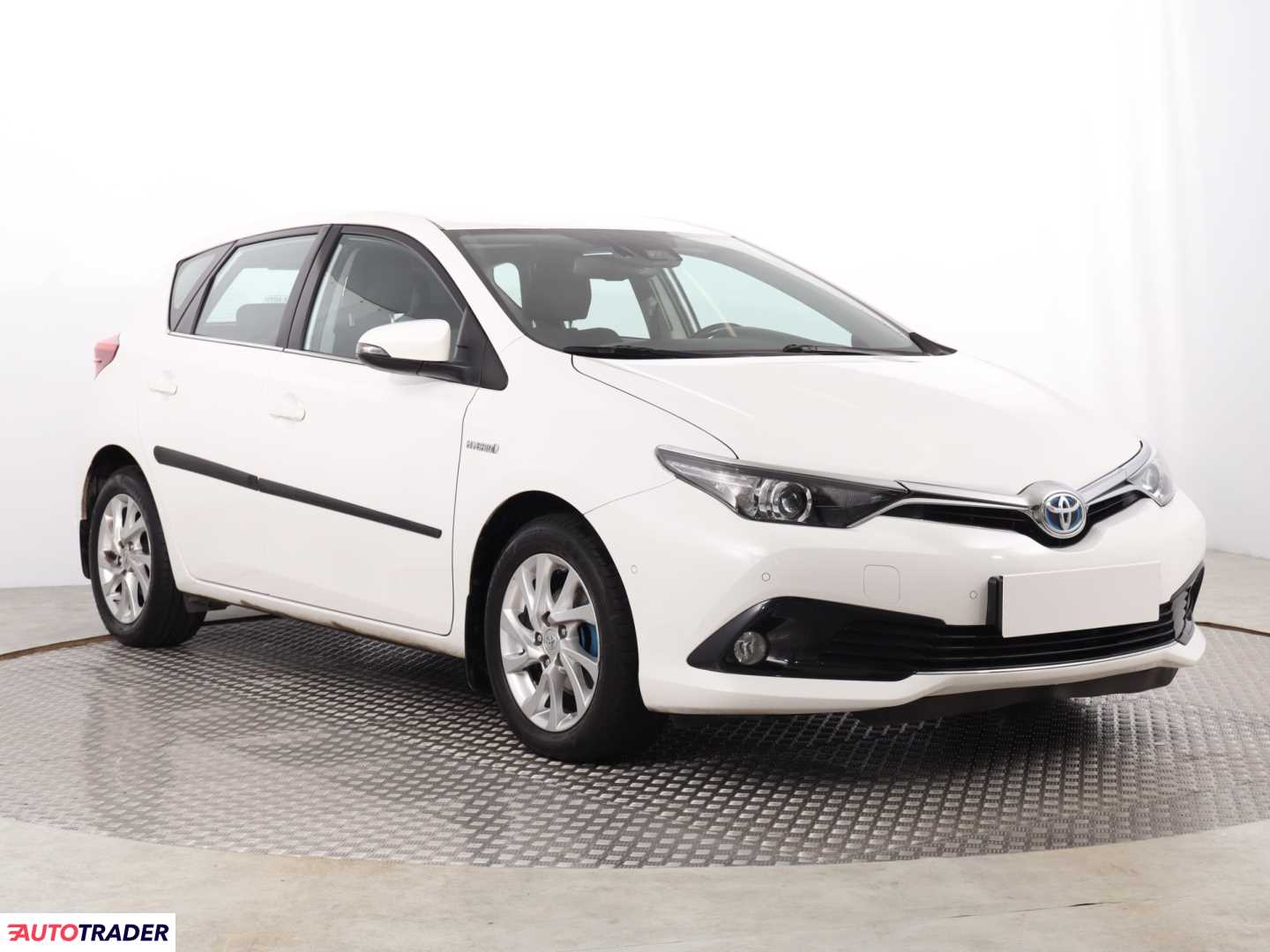 Toyota Auris 2016 1.8 134 KM