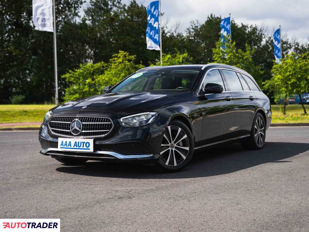 Mercedes E-klasa 2020 2.0 301 KM