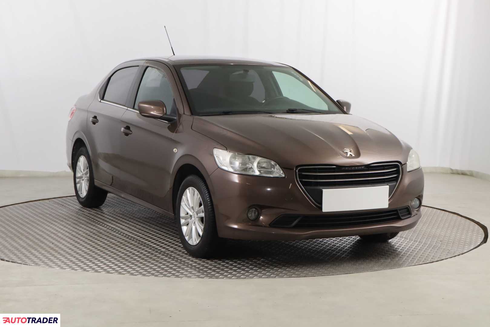Peugeot 301 2013 1.6 113 KM