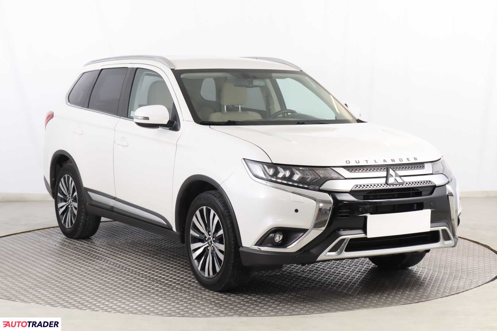 Mitsubishi Outlander 2020 2.0 147 KM Mitsubishi Outlander 2020 2.0 147 KM