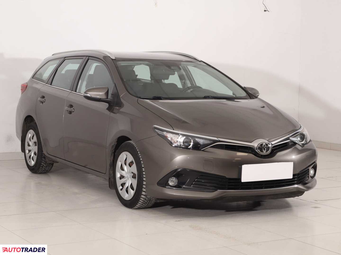 Toyota Auris 2017 1.3 97 KM