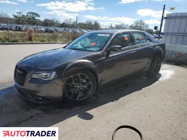 Chrysler 300C 2023 3