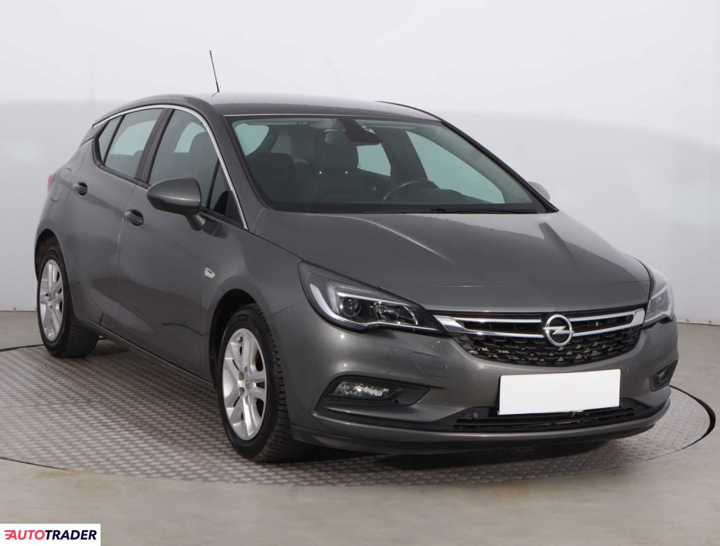Opel Astra 2018 1.4 147 KM