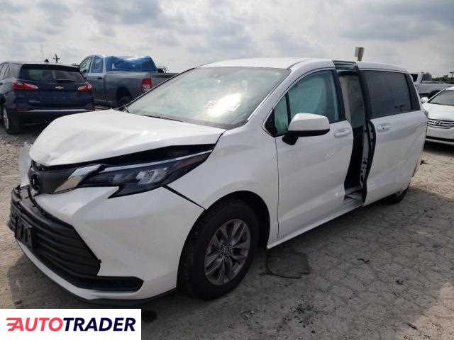 Toyota Sienna 2025 2